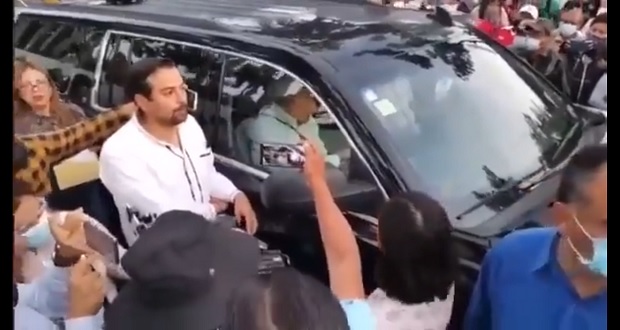 CNTE bloquea paso a AMLO; “no puedo someterme a chantajes”, responde