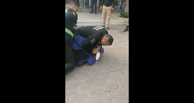 Abuso policial en Angelópolis contra vendedor; Barbosa pide denunciar