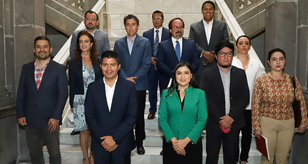 Ayuntamiento presenta avances de Bienestar a Eduardo Rivera