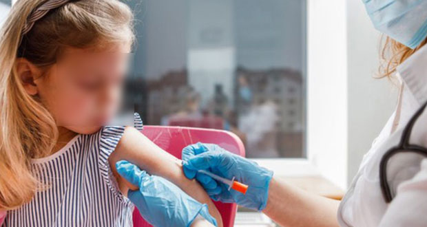 FDA pide no vacunar a niños menores 12 años contra Covid