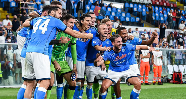 Napoli le saca un agónico al Leicester City