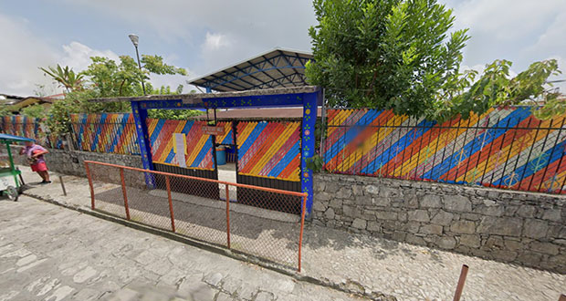 Ven cierre de secundaria en Cuetzalan por casos de Covid en personal