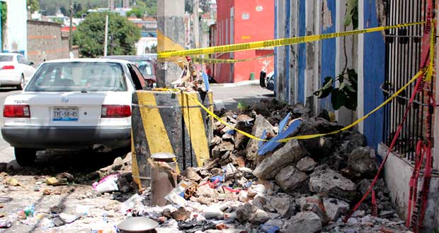 En el barrio de La Luz, cae parte de casona tras lluvias