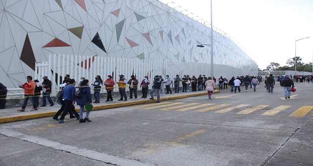 Investigan presunta mala aplicación de dosis contra Covid en Centro Expositor