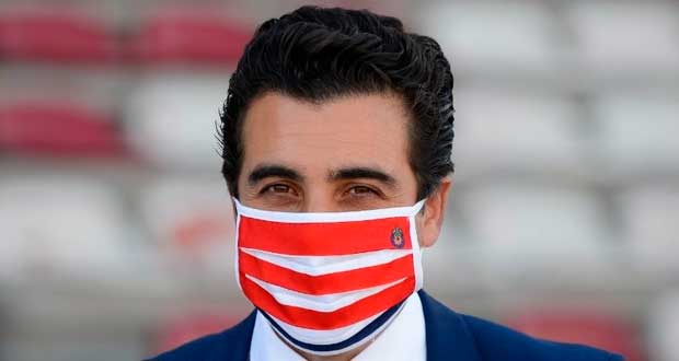 Chivas enfrentará “El Clásico Nacional” con DT interino