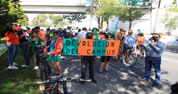 En marcha, alumnos de la Udlap exigen otra vez reabrir aulas