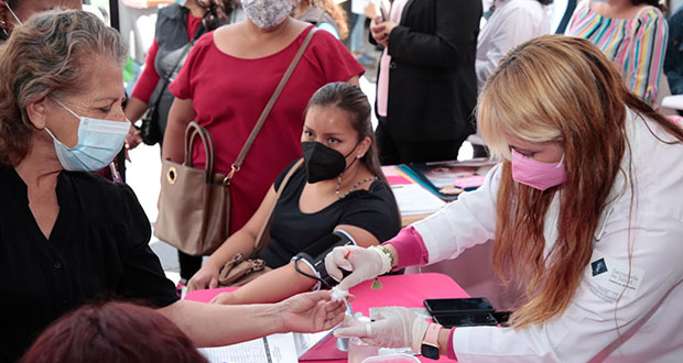 Acude a la feria de salud por las mujeres, en Puebla capital