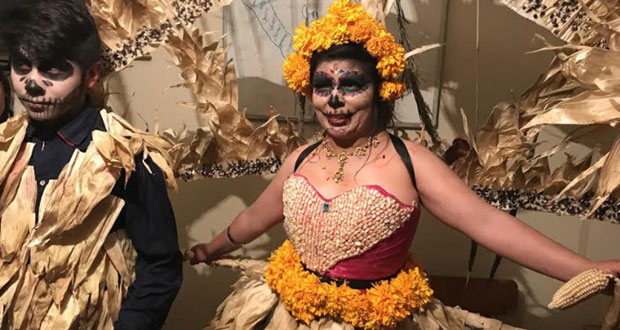 Antorcha realiza concurso de catrinas en colonia de Amozoc  