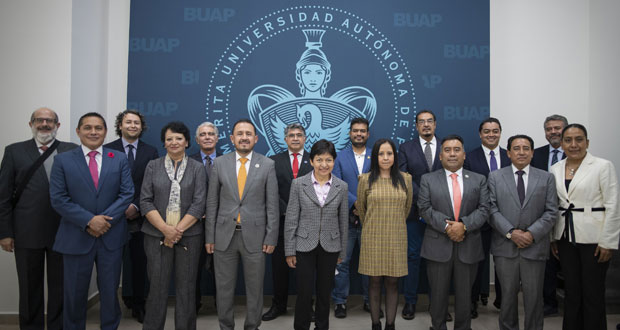 Cedillo nombra secretario general y vicerrectores de BUAP