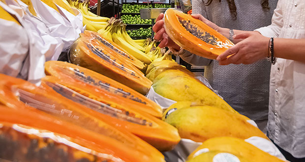 Compra frutas con certificado de inocuidad en tiendas de autoservicio