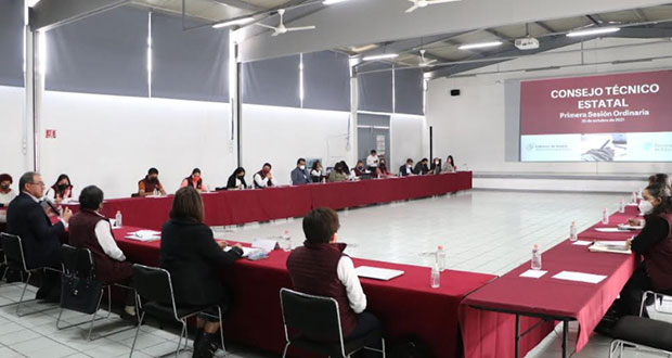 Continúa asistencia presencial alternada de 75% en escuelas poblanas