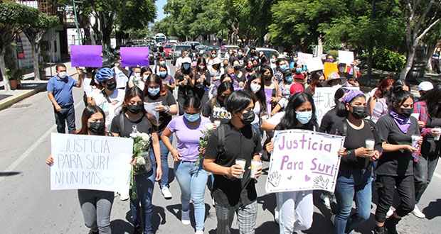 En marcha, exigen #JusticiaParaSuri, estudiante asesinada en Tehuacán