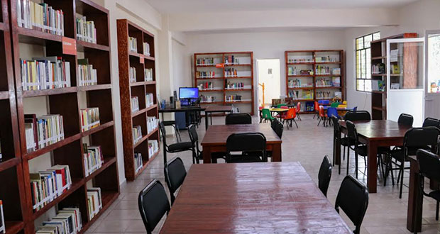 Inauguran biblioteca en comunidad poblana; cuenta con 3 mil libros