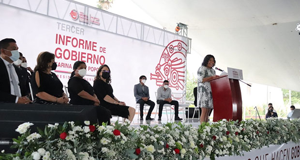 Karina Pérez Popoca rinde su tercer informe de labores