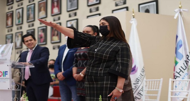 Nava toma protesta como presidenta del DIF de Chignahuapan