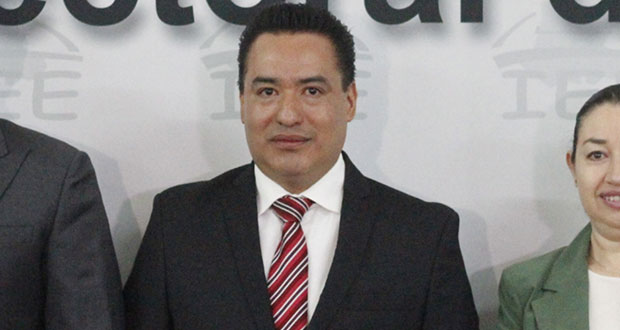 Secretario ejecutivo de IEE busca tirar amonestación por omiso