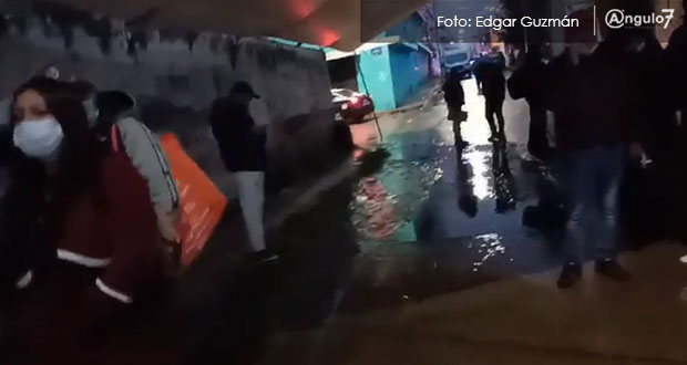 Tras explosión en Xochimehuacán, vecinos dormirán en calle para cuidar casas