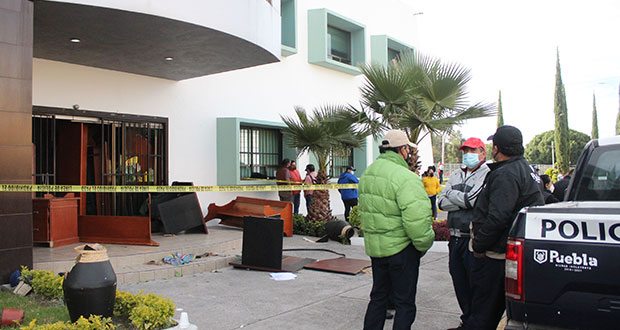 Vandalizan oficinas del sindicato del ayuntamiento de Puebla; roban $100,000