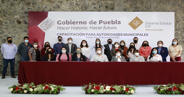 DIF capacita a autoridades entrantes sobre programas asistenciales