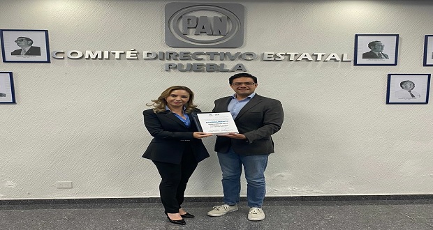 Giles nombra a Paola Angón coordinadora de ediles del PAN en Puebla