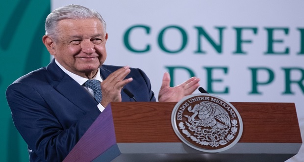 Sin expropiar, reforma eléctrica busca equilibrio entre CFE y firmas: AMLO