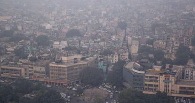 En India, Nueva Delhi despierta cubierta de smog