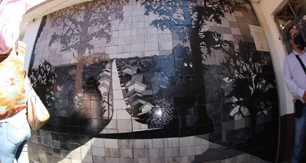 En Zacatlán, inauguran 27 nuevos vitromurales en Callejón del Hueso