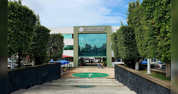 Grupo de académicos de Derecho de BUAP, contra reelección de director