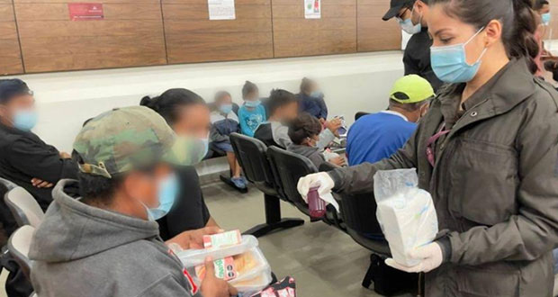 INM da 1,574 tarjetas a migrantes de caravana que salió de Chiapas 