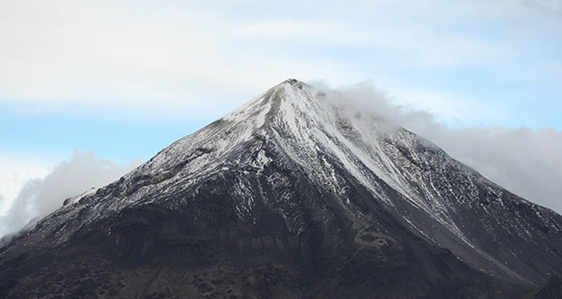 Puebla y Veracruz acuerdan acciones para proteger Pico de Orizaba
