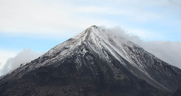Puebla y Veracruz acuerdan acciones para proteger Pico de Orizaba  