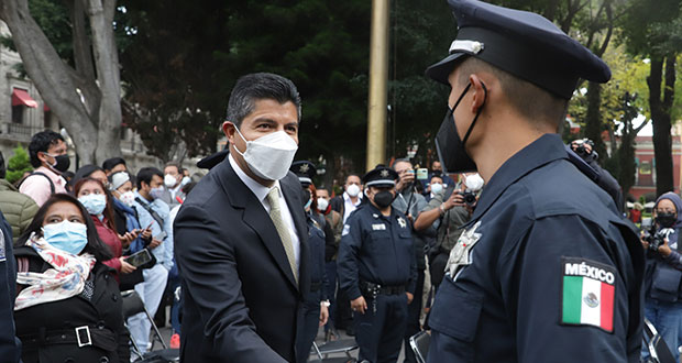 Rinden protesta 32 nuevos policías municipales de Puebla