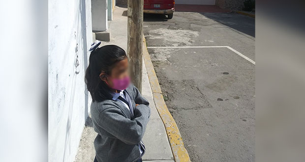 Sin que maestros la notaran, niña se sale de primaria en Puebla