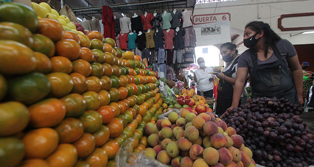 Sólo 23% compra en mercados de Puebla capital; buscarán impulsarlos