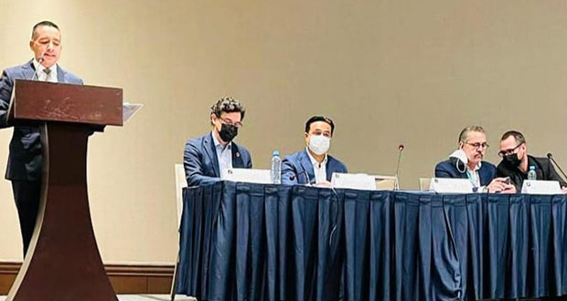 Tlatehui participa en conversatorio de genda urbana en FIL de Guadalajara