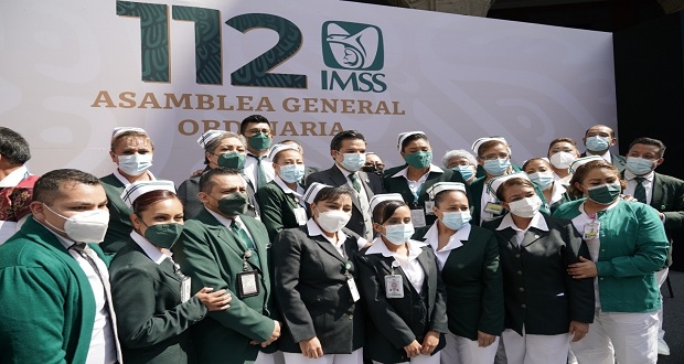 IMSS, con suficiencia financiera por 12 años, asegura Zoé Robledo