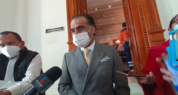 Chaín evade hablar de denuncia en su contra por violencia intrafamiliar