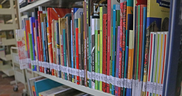 Cultura impulsa a escritores poblanos con publicación de obras