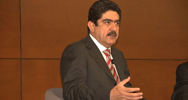 Espino, que busca gubernatura de Durango, renuncia a SSPC