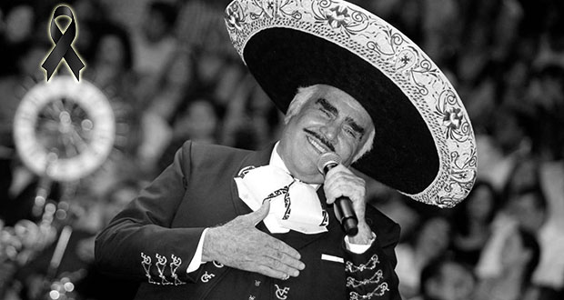 Muere Vicente Fernández y fans van a darle último adiós a su rancho