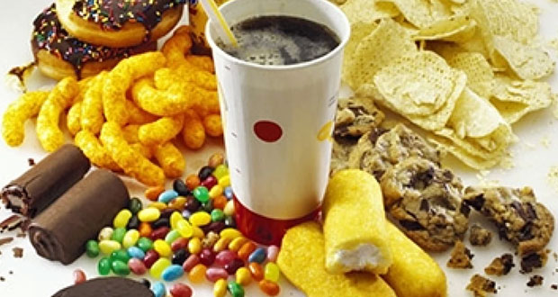 Prohibido, vender chatarras y refrescos en las escuelas, avalan diputados