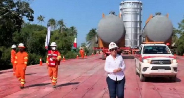 Desde Corea, arriban a Dos Bocas reactor y hornos para refinería