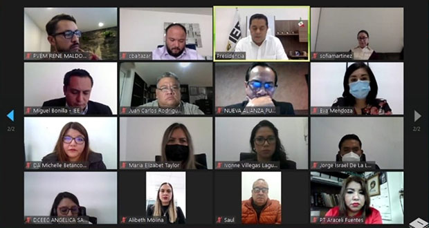 Toman protesta a 8 titulares de áreas del IEE de Puebla; todos repiten