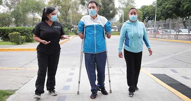 Tras 15 cirugías, especialistas del IMSS salvan pierna de paciente
