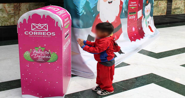 Con buzón navideño, envía tu carta por correo a Santa y Los Reyes