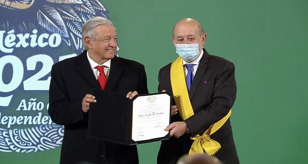 Federación entrega condecoración del Águila Azteca a ministro francés
