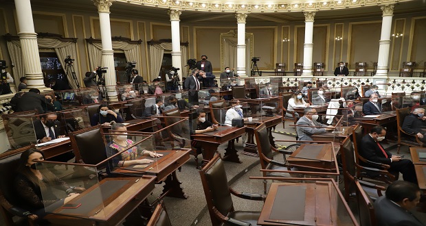 En Congreso, solo PAN crítica 3° año de Barbosa; Morena y compañía, aplauden