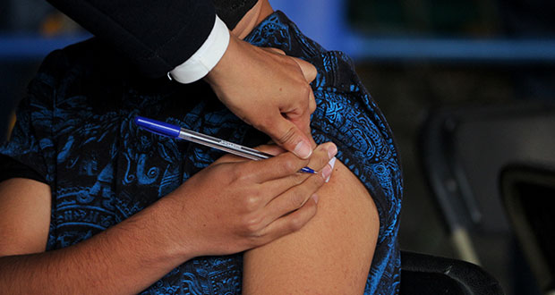¿Tienes 17 o menos? Checa cuándo y dónde aplicarán vacuna Pfizer en Puebla