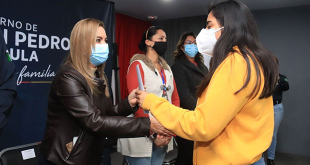 Angon da 100 reconocimientos a mujeres por curso para seguridad