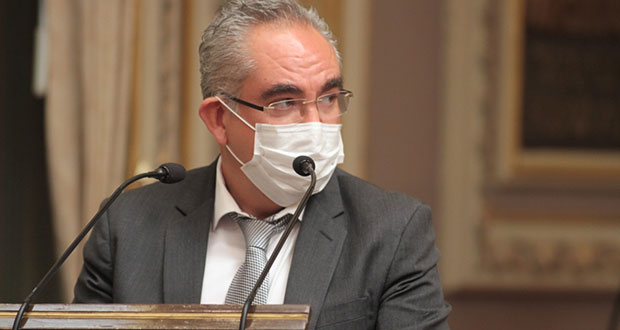 Atención en salud en Puebla no tiene colores partidistas, señala secretario en Congreso